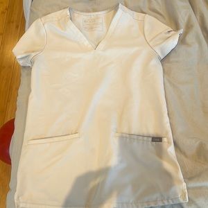 Figs white xxs set. Top with two pockets and jogger pants